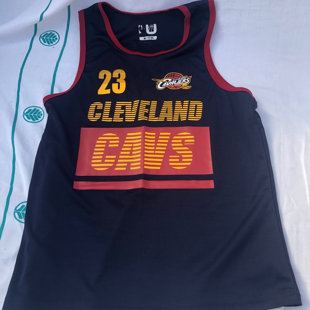 Boys Lebron James jersey